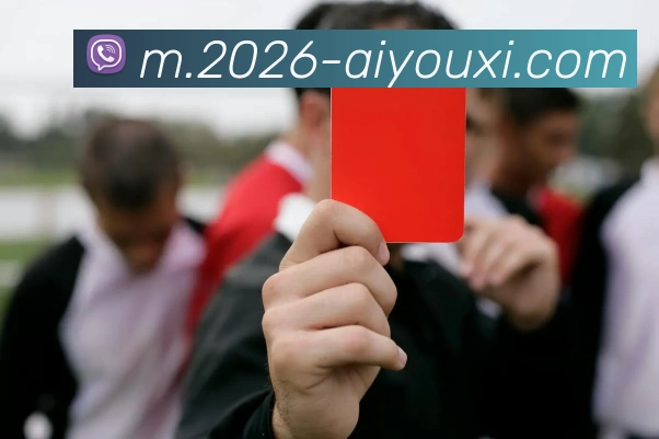 今日趣图：迪亚斯怀抱非洲杯冠军泪洒赛场重返皇马面临坐板凳困境